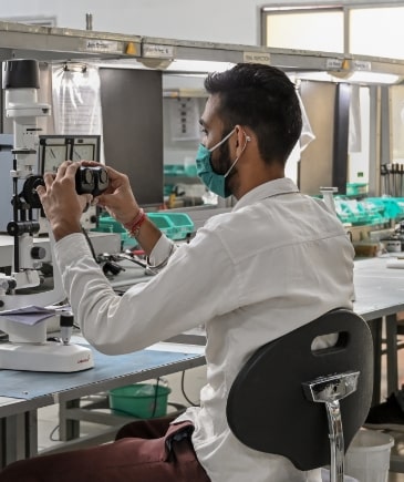 SLIT-LAMP ASSEMBLY